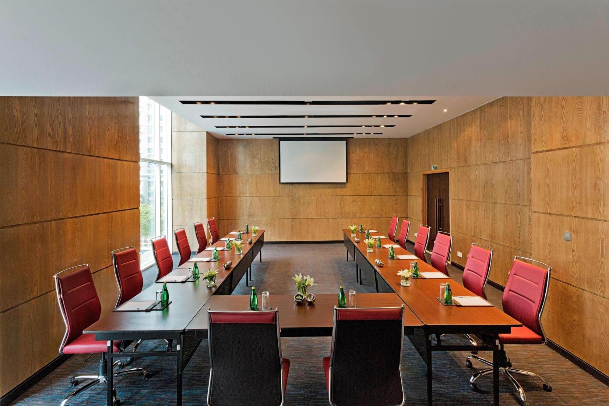 Fairfield By Marriott Lucknow Hotel Bagian luar foto