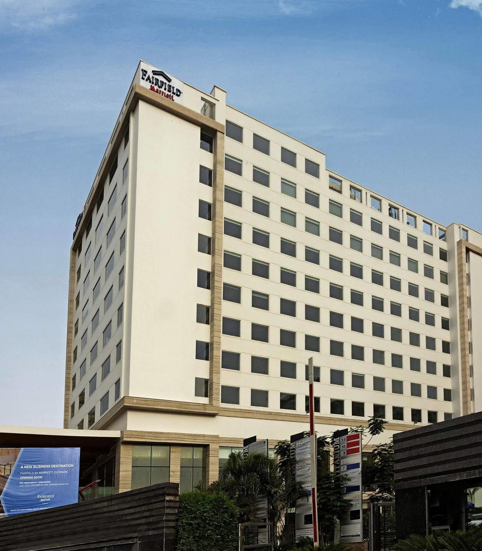 Fairfield By Marriott Lucknow Hotel Bagian luar foto